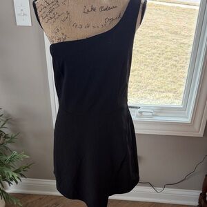 Elegant Black One-Shoulder Jumpsuit